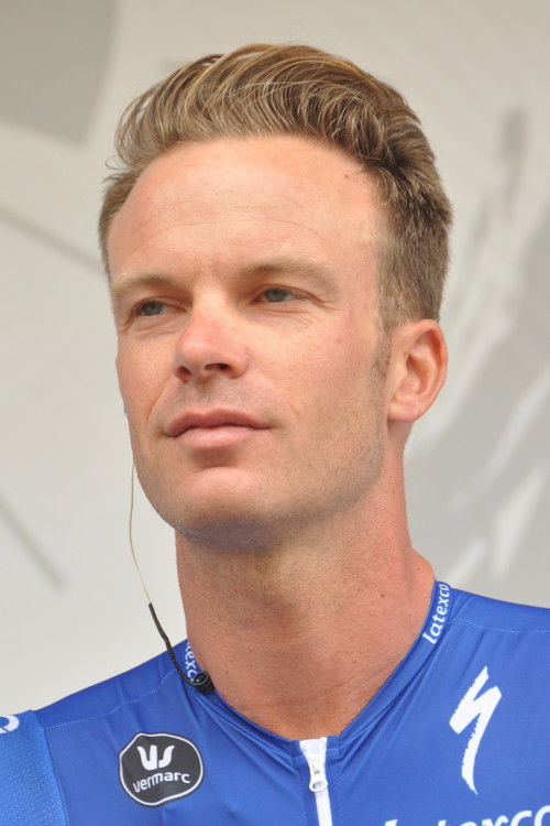 Iljo Keisse as 