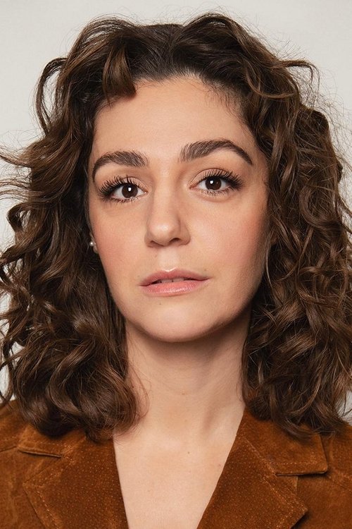 Amanda Radeljak as Nadine