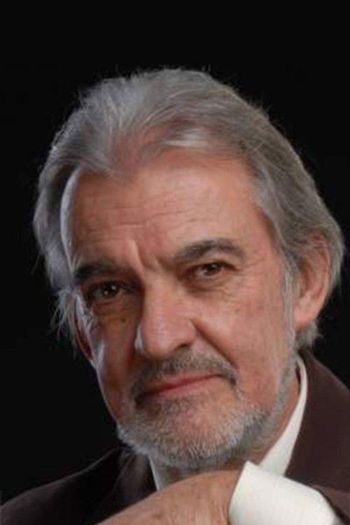 Rodolfo Mederos as Fabián Cortés