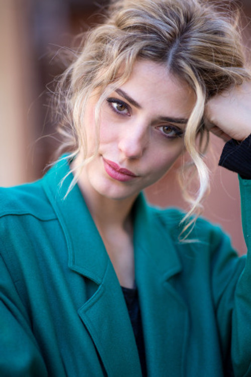 Rita Castaldo as Betta