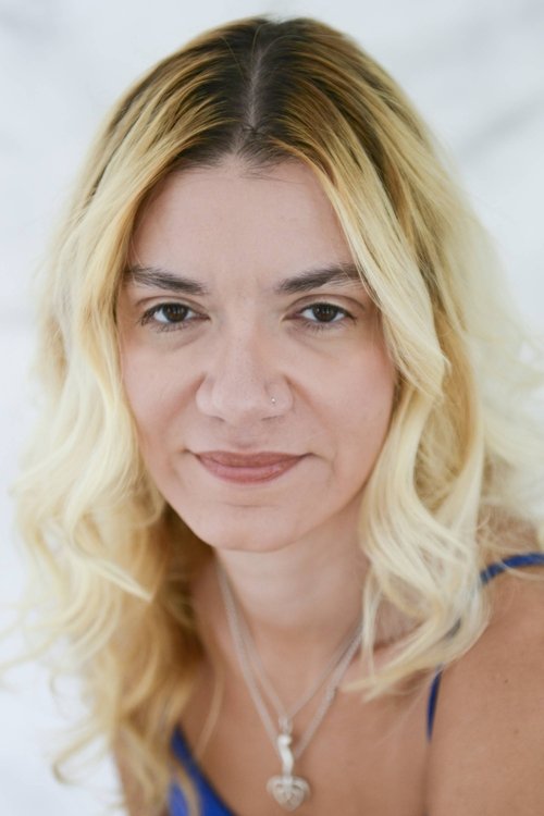 Genoveva Rossi as Edna