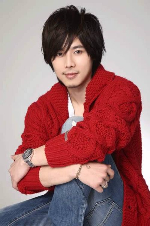 Masuyama Yuki as Luo Min Sheng / Pan Bo Yuan
