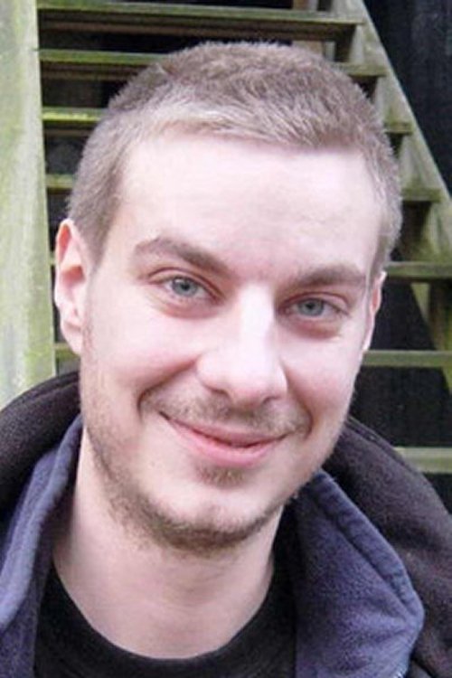 Tommy Bredsted as Slum