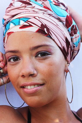 Inah Santos as Cantora