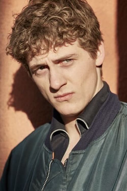 Oskar Bökelmann as Gabriel