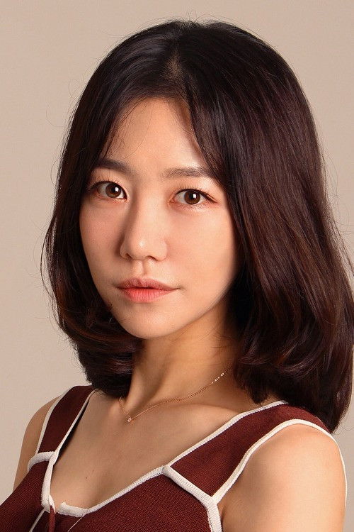 Kim Seo-Ji as Jae-hee's lawyer 2