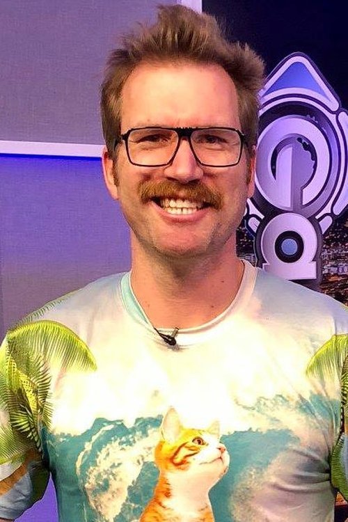 Felix Rick as Bootsverleiher