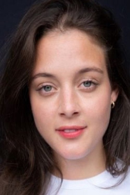 Bianca Oosthuizen as Piper