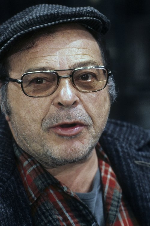 Sydney Lassick as Lee 'Dial-A-Prayer'