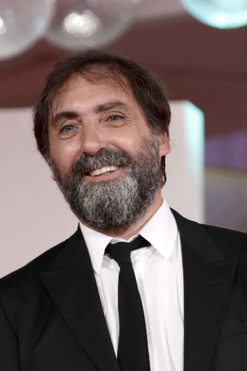 Stefano Mordini as Padre di Lisa (voice)