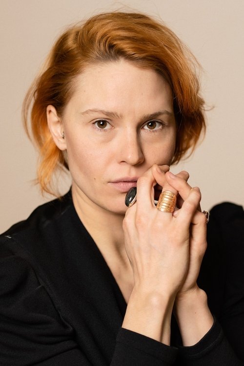 Seidi Haarla as Anu Wallin