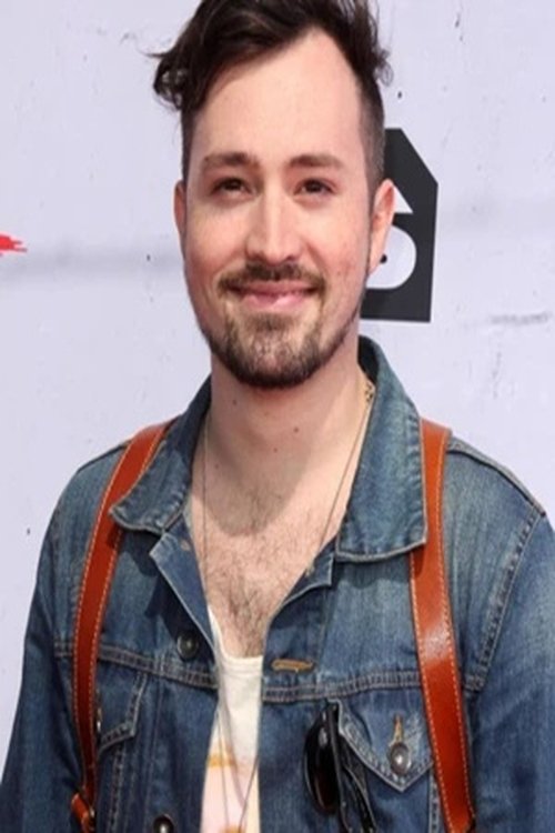 Dustin Belt as Billy