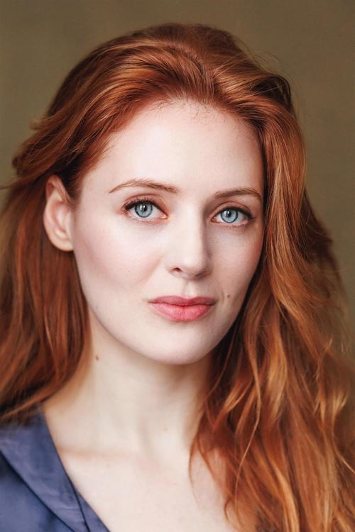 Lydia Helen as Aurora Bey