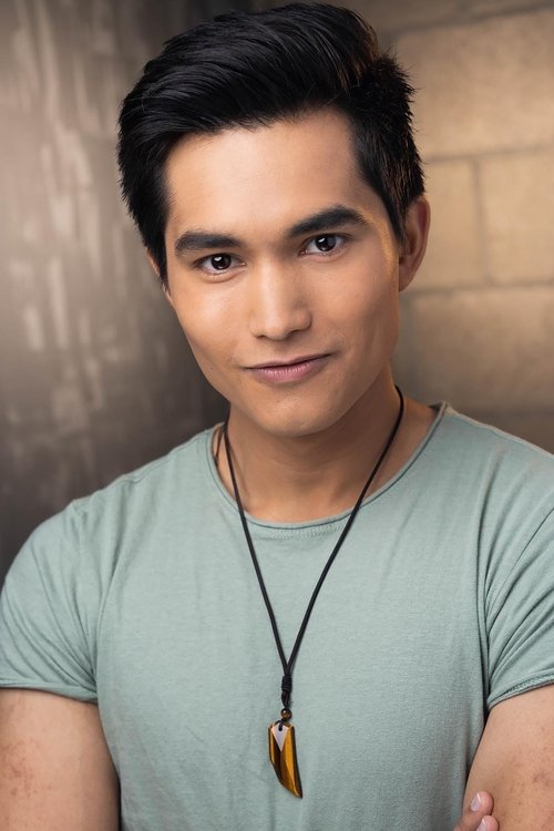 Alex Packard as Sean