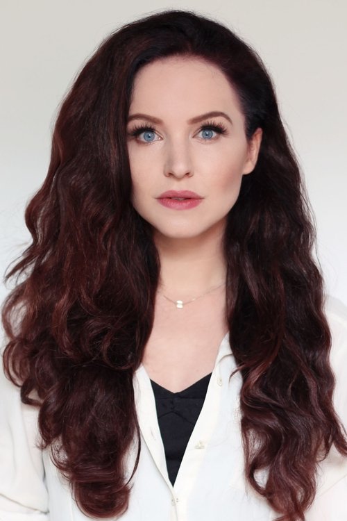 Liesl Ahlers as Erin