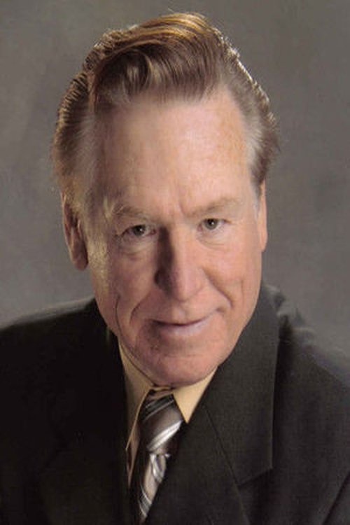 David Fuentes as El comandante