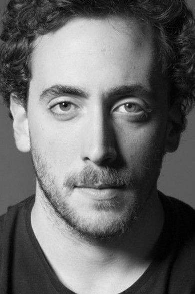 Francisco Vistas as Lourenço