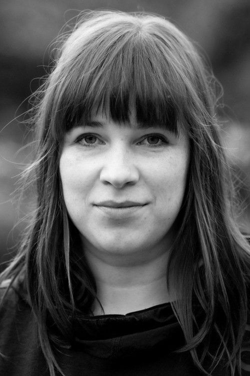 Ragne Veensalu as Ann