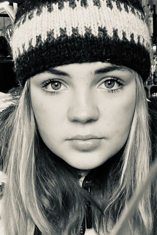 Minti Gorne as Ruby Ellis