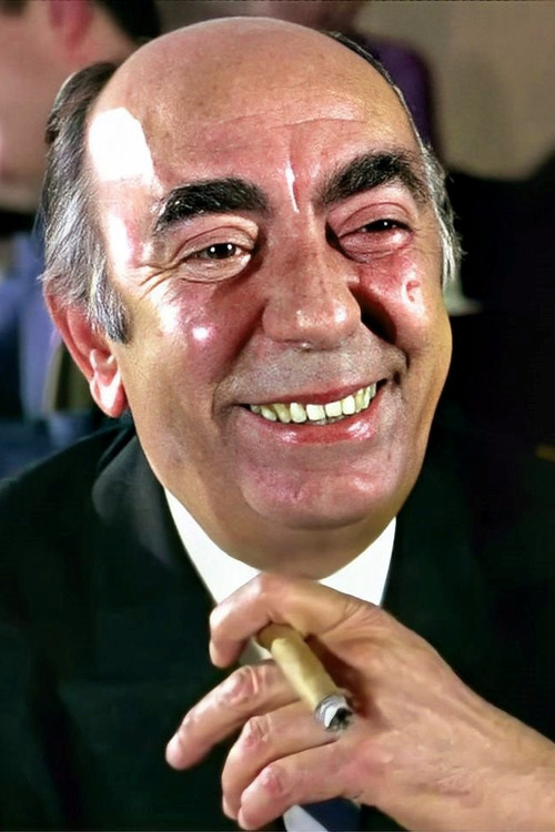 Dionysis Papagiannopoulos as Lefteris