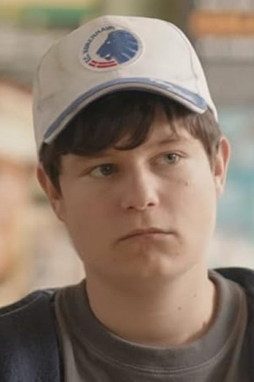 Rasmus Lind Rubin as Thomas