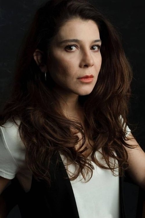 Yeliz Şatıroğlu as Gülizar