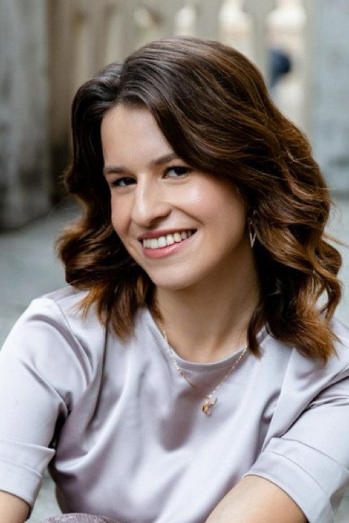 Lubov-Maria Karpiv as Viewer