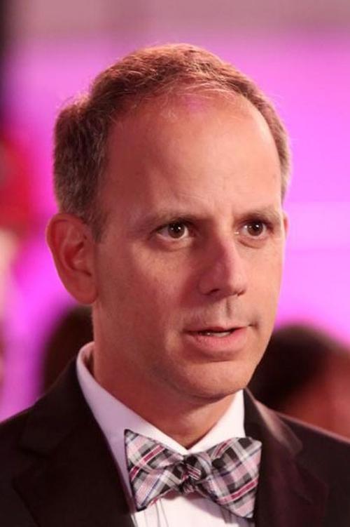 Emil Beheshti as Bill