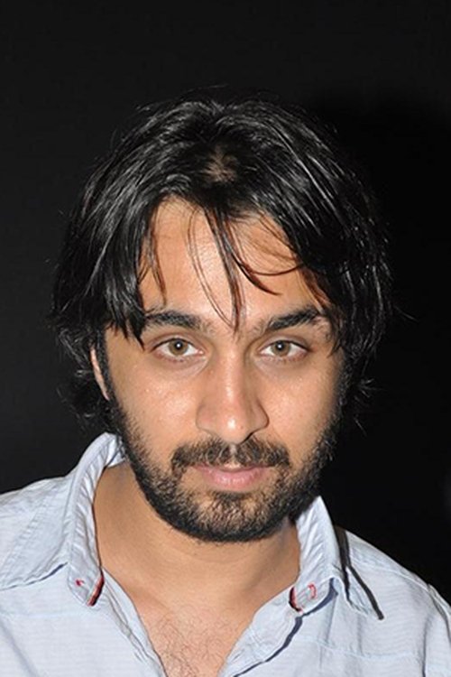 Siddhanth Kapoor as Sahil Qureshi
