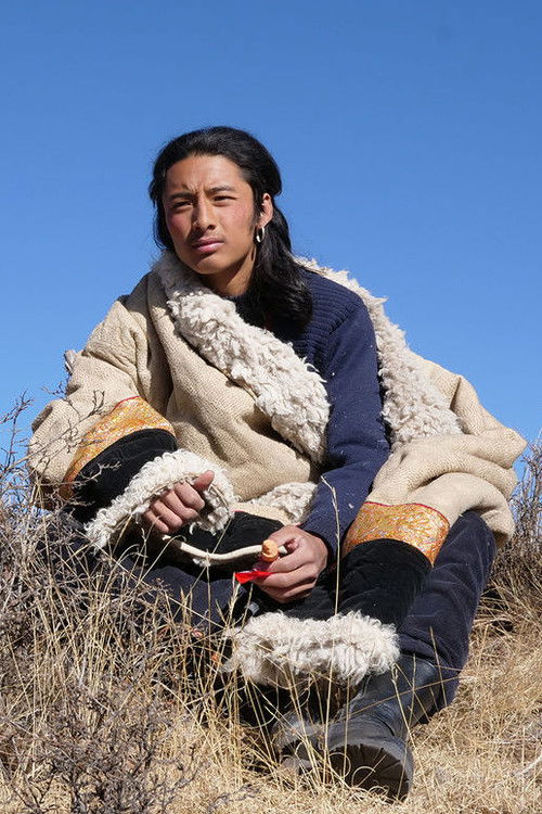 Damtin Tserang as Ngawang