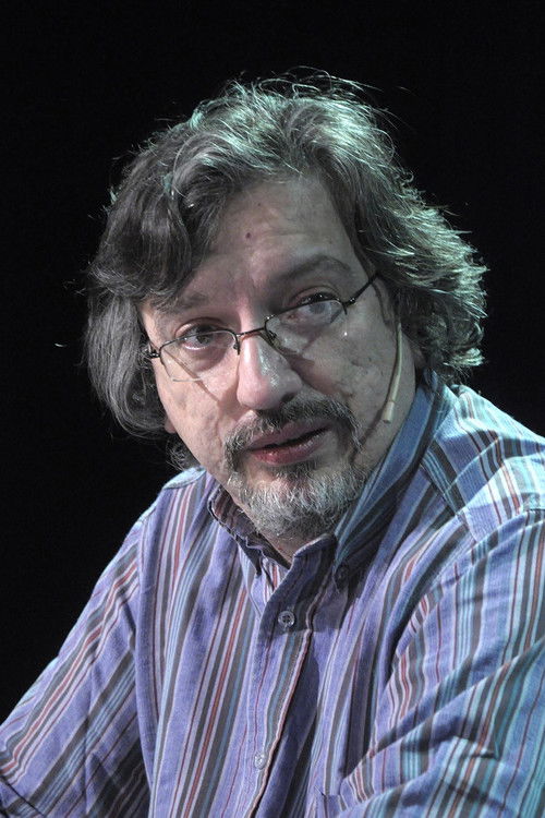 Sergio Olguín as Reverend