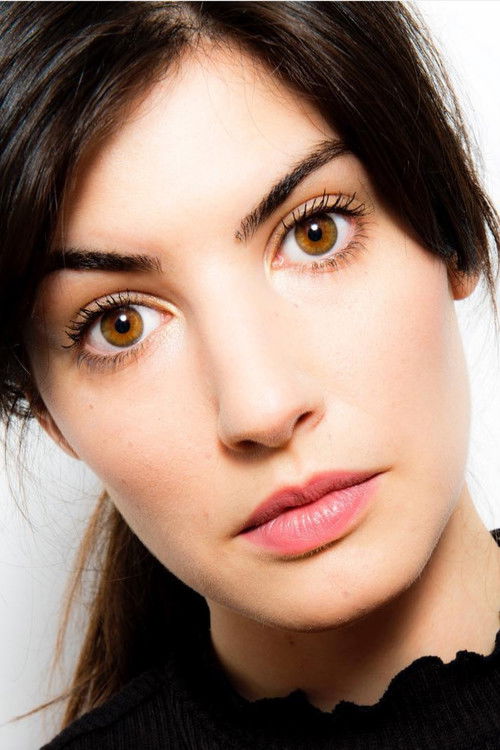 Diana de Sousa as Girl #2