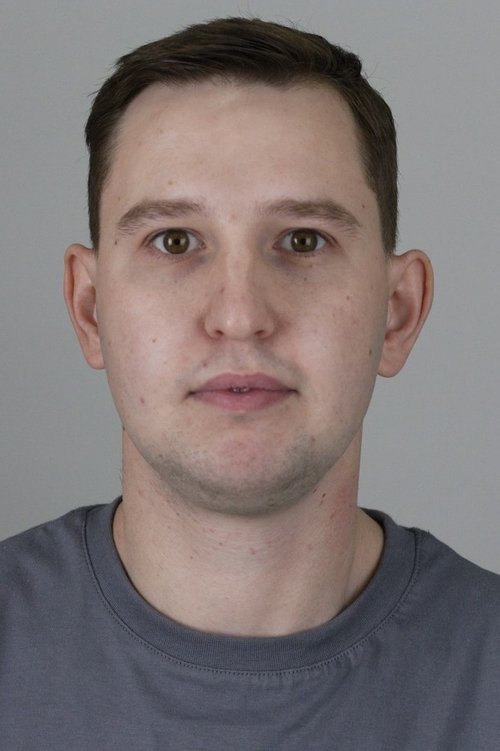 Aleksandr Zakharchenko as Fan