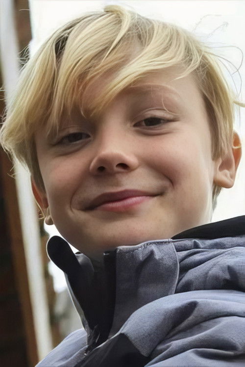 Sofus Søndergaard Mikkelsen as Adam