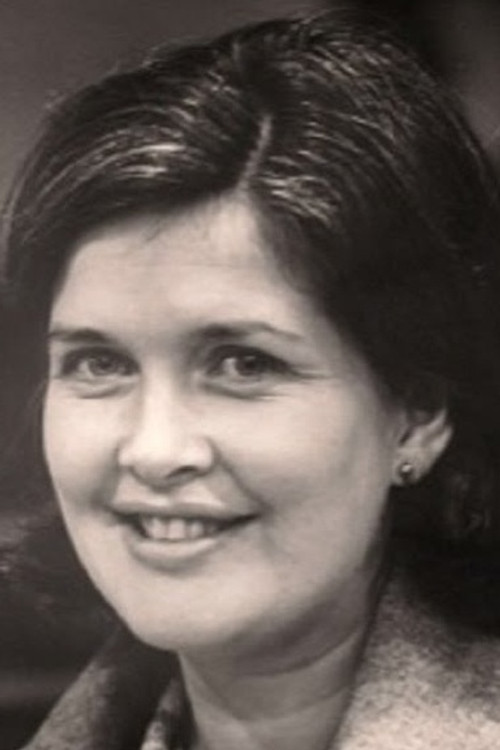 Margaret Marshall as Fiordiligi