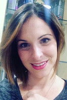 Andrea Verdeja as Ana