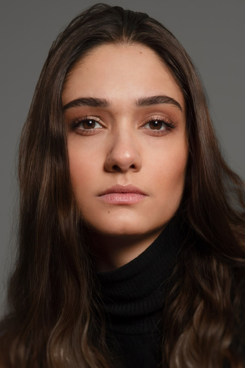 Nuria Vega as Victoria