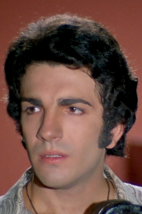 Panos Touliatos as Odysseas