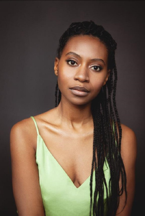 Malube Uhindu-Gingala as Infirmière