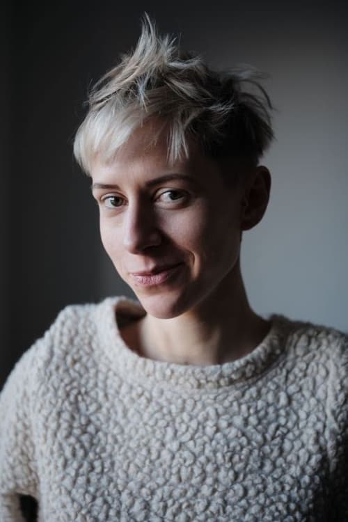 Sara Celler-Jezierska as Lysa