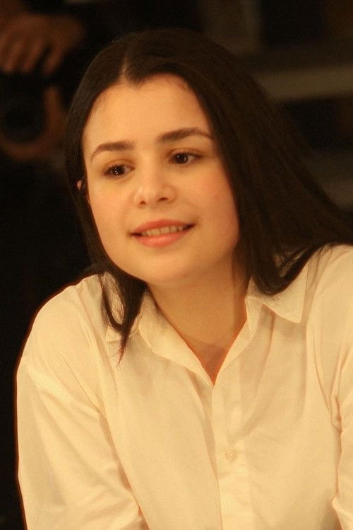 Aya Khadiri as Sara
