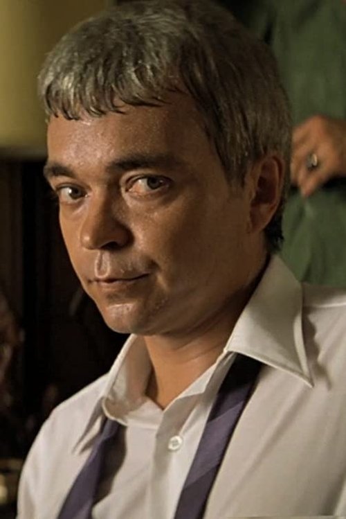 Jerry Ziesmer as Salesman (uncredited)