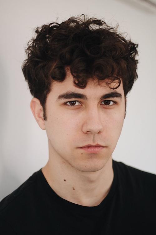 Javier Orán as Pedro