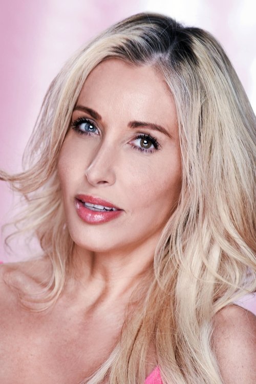 August Kyss as Siren