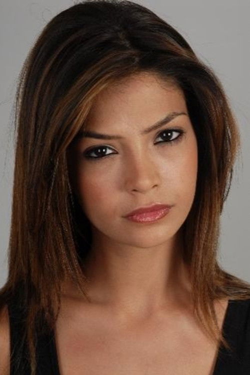 Eda Özerkan as Zeynep