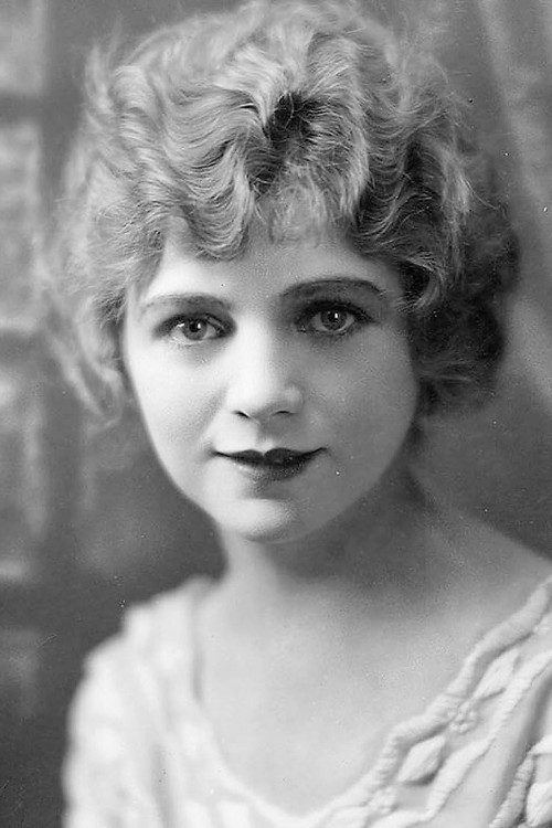 Ann Forrest as Sadie, Nancy's sister (as Ann Kroman)