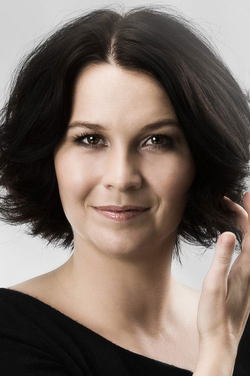 Sine Bundgaard as Amélite