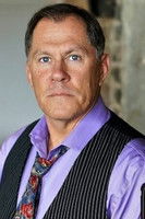 James Michael Detmar as Glen Vanderhoevel