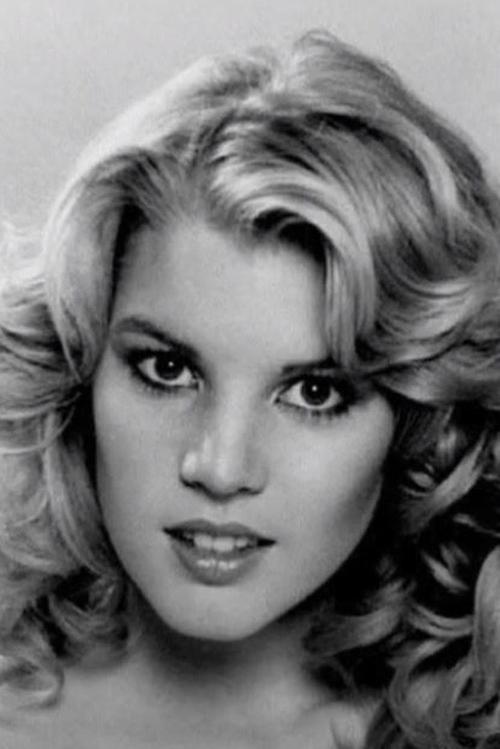 Shauna Grant as Caroline Lamont