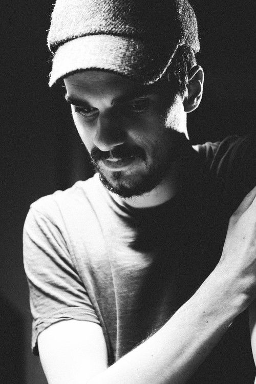 Amaury Dequé as The neighbor